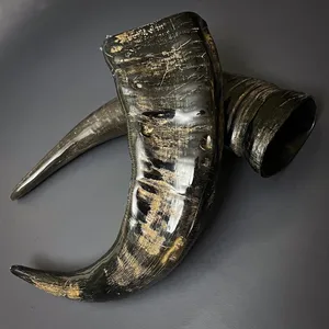 Corne à boire en peau naturelle médiévale Viking fabriquée à la main - Product Image 1