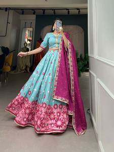 High Quality Silk Bridal <b>Lehenga</b> Choli With Full Work Fashionable <b>Lehenga</b> Reception <b>Lehenga</b> Choli with <b>Simple</b> <b>Design</b> - Product Image 3