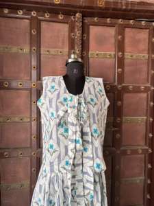 ชุดโบโฮทำมือสำหรับผู้หญิง ชุดฤดูร้อนผ้าฝ้ายพิมพ์ลายดอกไม้ ซักได้ เป็นมิตรกับสิ่งแวดล้อม กระโปรงยาวคลุมเท้า เสื้อสำหรับใส่ไปชายหาด - Product Image 6