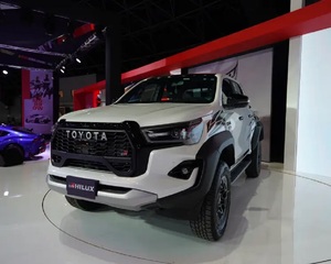 Toyota Hilux GR-Sports 4.0l 2024 Seminuevo, Volante a la Izquierda y Derecha - Product Image 1