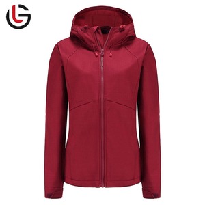 Chaqueta de invierno Softshell transpirable hecha a medida 2025 para mujer para uso en exteriores - Product Image 1