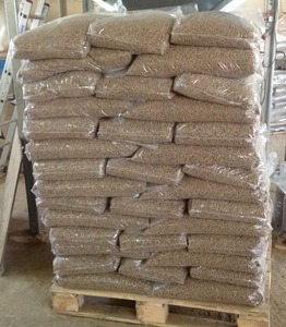 เม็ดไม้สนคุณภาพพรีเมียม ขายส่งจำนวนมาก ปริมาณน้อยละเถ้า 3% แคลอรี่ 3800J ความหนาแน่น 600 กรัม สำหรับอุตสาหกรรมและที่อยู่อาศัย - Product Image 1