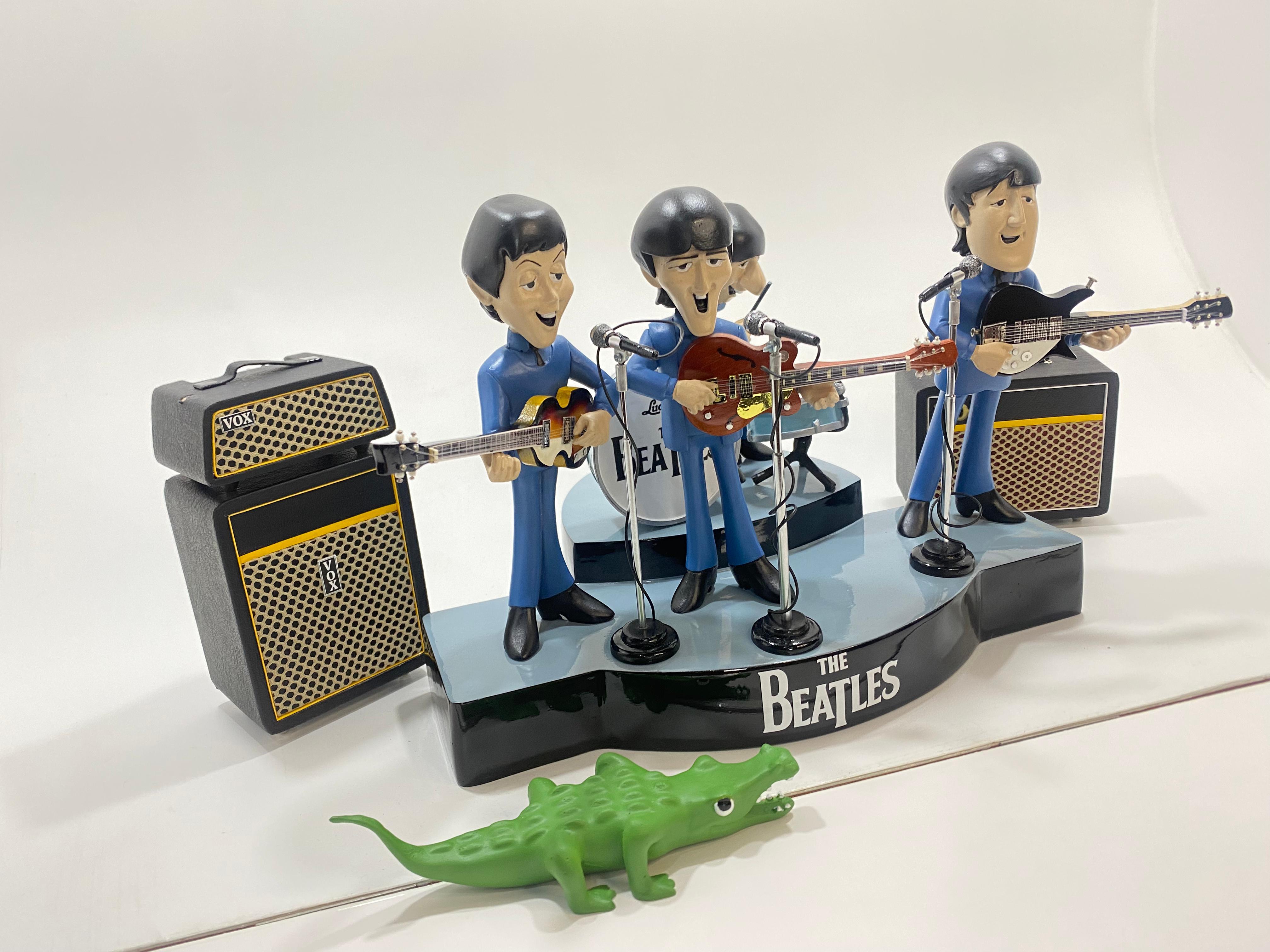 セール 海外 ミニチュアアクションフィギュアビートルズセットコンサート その他