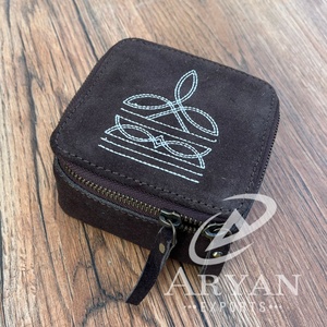 Nouveau marron botte point daim cuir carré boîte à bijoux bijoux occidentaux affichage mallette de rangement voyage Portable fermeture éclair étui à bijoux - Product Image 1