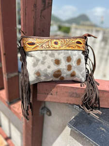 Nouveau main usiné cuir de vachette frange sac à main femmes élégantes sculpture à la main en cuir sac à bandoulière main Floral sac à bandoulière - Product Image 2