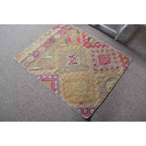 Tapis vintage 2,9 x 3,7 pieds, tapis rose uni en laine - Product Image 5