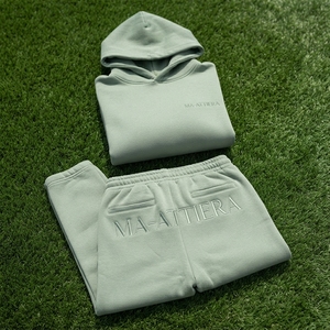 Ensemble de survêtement vert sauge pour femme : sweat à capuche et pantalon de jogging assorti, tenue décontractée et sportswear - Product Image 5