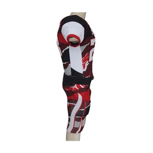 ชุดเสื้อฟุตบอลอเมริกันแบบสั่งทำราคาขายส่ง ออกแบบได้ตามต้องการ ราคาดีที่สุด คุณภาพสูง ผ้าโพลีเอสเตอร์ 100% กางเกงขาสั้น รับผลิตแบบ OEM - Product Image 3