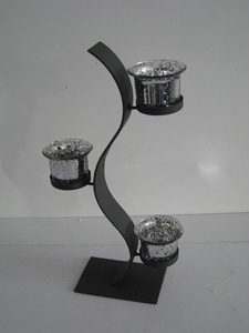 Portavelas de Aluminio de Estilo Vintage para Repisa - Edición Navideña, Diseño Único de Lujo, Reutilizable y Ecológico, Hecho a Mano - Product Image 2