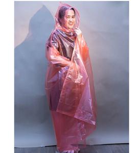 Impermeable de alta calidad, ligero, embalaje personalizado, impermeable temporal desechable de plástico PE para una sola persona, hecho en Vietnam - Product Image 6