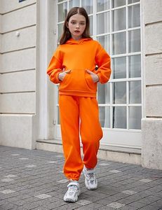 Conjunto de Sudadera con Capucha y Pantalones Deportivos de Dos Piezas para Niñas, Transpirable, Cálido, de Forro Polar, Ropa Premium para Actividades al Aire Libre - Product Image 2