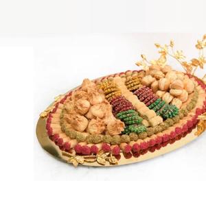 Soporte para servir postres hecho de metal, bandeja de chocolate elegante con diseño de hojas adornadas, perfecto para regalar u ocasiones especiales - Product Image 4