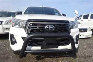 Camioneta Hilux Revo 2024 Usada, Automática, Volante a la Izquierda, 4x4, Diésel Turbo, Asientos Oscuros - Product Image 2