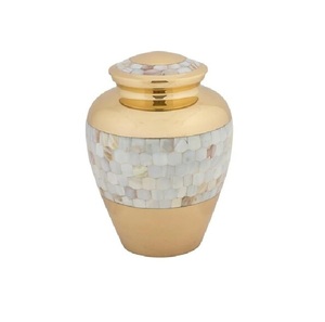 Urnas de crematorio de color blanco y dorado conmemorativas de tendencia fresca Urna de cremación de recuerdo de bajo precio Diseño popular - Product Image 2