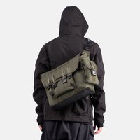 Sac à dos tactique pour ordinateur portable 15 pouces avec cadre externe, fermeture éclair, doublure en polyester et motif camouflage