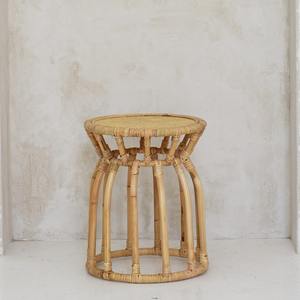 Table basse ronde tissée en rotin indonésien moderne Table d'appoint de détente pour la maison Patio nouvel ensemble de meubles de salle à manger - Product Image 5