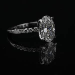 Anillo de diamante cultivado en laboratorio de lujo 2 quilates EF Color VS1 claridad corte ovalado oro rosa oro plata IGI SGL joyería certificada - Product Image 4