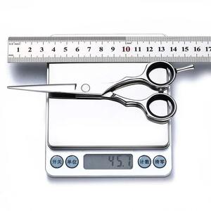 กรรไกรตัดผม 5.5 นิ้ว ชุดกรรไกรตัดผมมืออาชีพ กรรไกรตัด+กรรไกรซอย คุณภาพสูง - Product Image 3