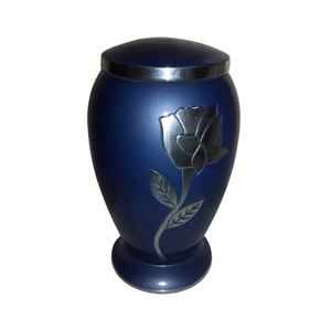 Urne funéraire élégante en métal bleu sarcelle avec motif papillon, urne commémorative verte pour cendres d'adultes, vente en gros d'urnes funéraires. - Product Image 4