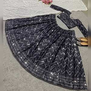 Ropa india y pakistaní de calidad superior, Ropa Étnica tradicional india pakistaní, Lehenga Choli de seda satinada preparada para mujer - Product Image 5