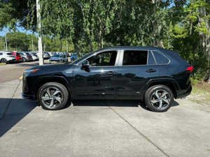 Toyota RAV 4 Prime SE 2024 légèrement utilisée - Product Image 2