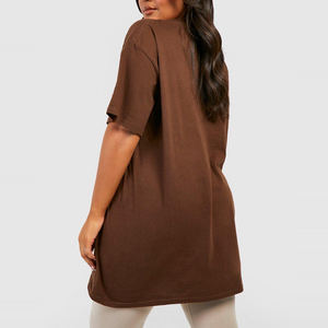 T-shirts Boxy OEM pour femmes Fournisseur d'usine T-shirt surdimensionné personnalisé Haut tendance et décontracté avec options d'impression ou de broderie - Product Image 2