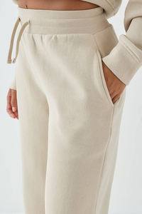 Ensemble de survêtement en molleton zippé court, coupe décontractée, veste à capuche, pantalon de survêtement à jambes larges, logo personnalisé, production OEM ODM - Product Image 6