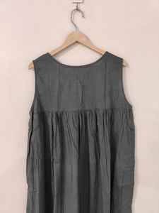 Robe longue en coton unie pour femmes |   Tissu respirant, confortable à porter au quotidien, coupe décontractée et relaxée - Product Image 2