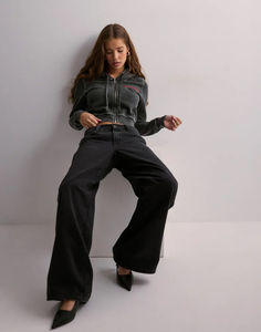 Best Selling Custom <b>Black</b> Drop Shoulder <b>Women's</b> Big T Shrunken Hoodie Anti-Wrinkle And Breathable Hoodies <b>Women's</b> Zip Up Hoodie - Product Image 6