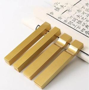 Circular <b>Metal</b> Eco-Friendly Multifunction Modern Design Vintage Gold Finish Paper <b>Weight</b> for Home Tabletop Decor - Product Image 5
