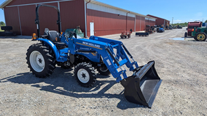 Nuevo Tractor Agrícola 25-30HP 4WD New Holland Workmaster 25S con Cargador Frontal y Transmisión Hidrostática - Product Image 4