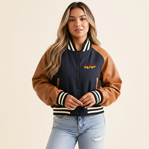 Veste de baseball d'hiver pour femme de haute qualité avec logo brodé personnalisé, coupe ample, doublure en coton teint, détails rivetés - Product Image 1