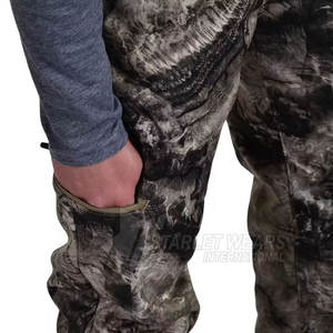 Pantalon de chasse d'hiver respirant en toile isolant léger pour conditions climatiques froides, fabriqué au Pakistan - Product Image 4