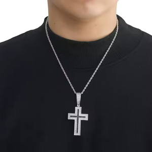 Colgante de diamante cultivado en laboratorio de corte redondo a medida 2,5 en forma de cruz en plata 925, joyería de moda elegante, colgante elegante para él - Product Image 5