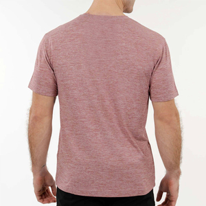 T-shirt de performance tendance pour hommes-de haute qualité, confortable et parfait pour les entraînements de gym, de course et de fitness - Product Image 3