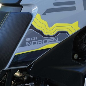 Per Husqvarna Norden 901 2024: Adesivi Protettivi 3D Impermeabili su Misura per Serbatoio, Logo e Protezioni Laterali Compatibili con il Modello 2024 - Product Image 1