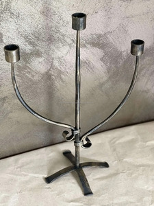 Bougeoir de luxe vintage en fer forgé avec trois bougies pour décorations de Noël et jardin - Product Image 3