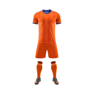 Conjunto de Uniforme de Fútbol Personalizable para Verano, Ropa Deportiva con Corte Automatizado, Número y Nombre Personalizados - Product Image 3