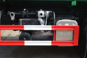 Autocisterna Giapponese ISUZU da 10000 Galloni, Camion Cisterna Idrica Adatto per la Pulizia delle Strade - Product Image 6