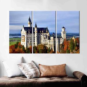 Toile décorative élégante imprimée avec un paysage urbain du château de Neuschwanstein, 3P : Prête à accrocher - Product Image 1