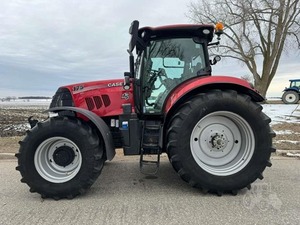 Tractor Agrícola IH Puma 175 4WD de 24HP con Transmisión por Engranajes, Alta Productividad y Seguridad, Listo para la Venta - Product Image 6