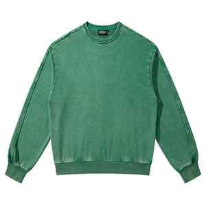 Sudadera con lavado ácido diseñada con un patrón vintage desgastado y un ajuste holgado que ofrece un estilo clásico de ropa urbana para el día a día. - Product Image 3