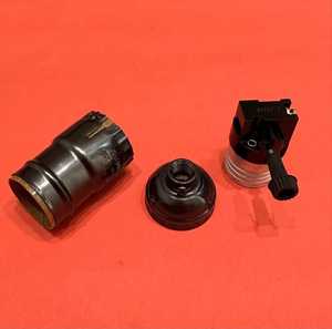 Portalámparas E26 de Aluminio de 3 Vías con Perillas de Plástico - Product Image 6