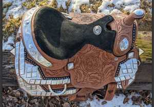 อานม้าหนังแท้หรูหราแบบตะวันตกโชว์ทรงกระบอกแข่งม้าเบอร์กันดีแบบพกพา-พร้อมส่ง - Product Image 3