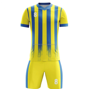 Uniforme de Fútbol Personalizado, Conjunto de Camiseta y Pantalones Cortos Transpirables para Entrenamiento de Equipo, Partidos y Rendimiento Atlético - Product Image 6