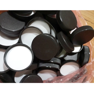 Tapa de rosca negra de aluminio y plástico 43-400, antiderrame, para frascos y botellas de cosméticos, fabricante de Vietnam - Product Image 2