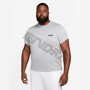 Polyvalence inégalée, confort supérieur: le t-shirt athlétique AdaptiveMotion pour homme-Redéfinissez votre expérience d'entraînement! - Product Image 5