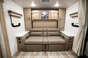 Caravana compacta en forma de lágrima a la venta a precio barato remolque de viaje ligero perfecto para acampar viajes por carretera y al aire libre - Product Image 6