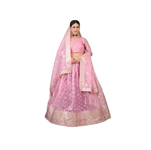 Precio de fábrica Organza Fluid Silk Banarasi Lehenga Choli para bodas y fiestas de proveedor indio - Product Image 1