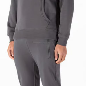 ชุดเซ็ตเสื้อฮู้ดดี้และกางเกงวอร์มลำลองผ้าฝ้ายสำหรับผู้ชาย ชุดลำลองสไตล์สตรีทแวร์แบบยูนิเซ็กซ์ ชุดวอร์มแบบกำหนดเอง ชุดวอร์มผู้ชาย ผ้าฝ้าย 100% - Product Image 5